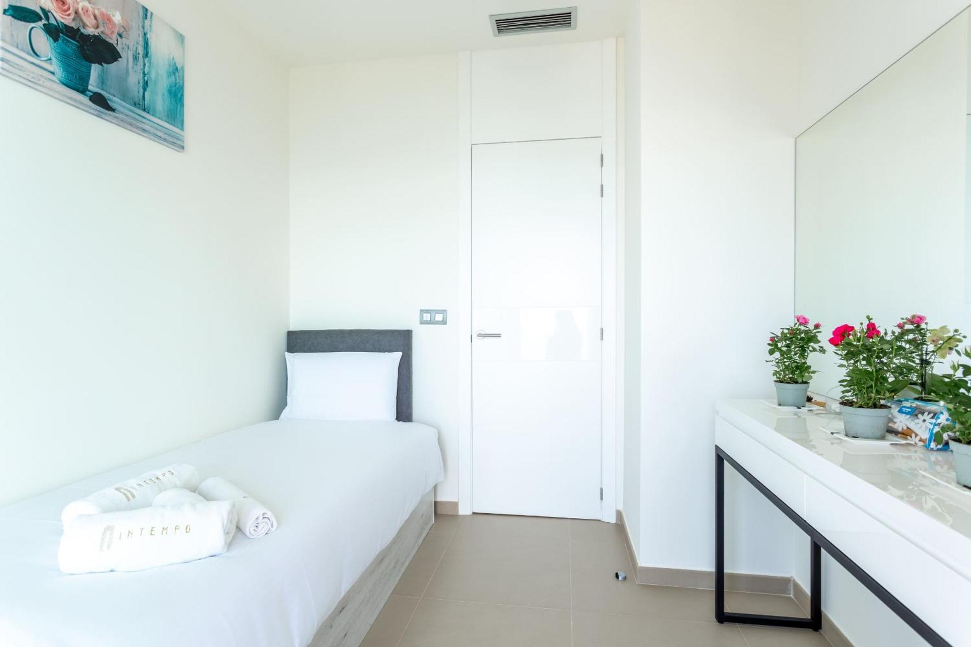 Intempo By Holuxe - 272 - 27Th Floor Apartment Benidorm Exterior photo